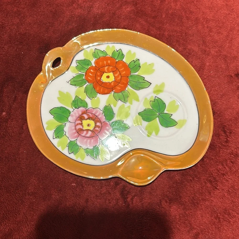 Vintage Japanese Lusterware Snack Plate. 6.5x7.75”